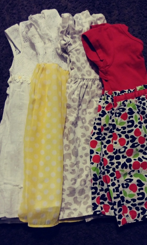 Set of 4 dresses - Picture 1 of 6